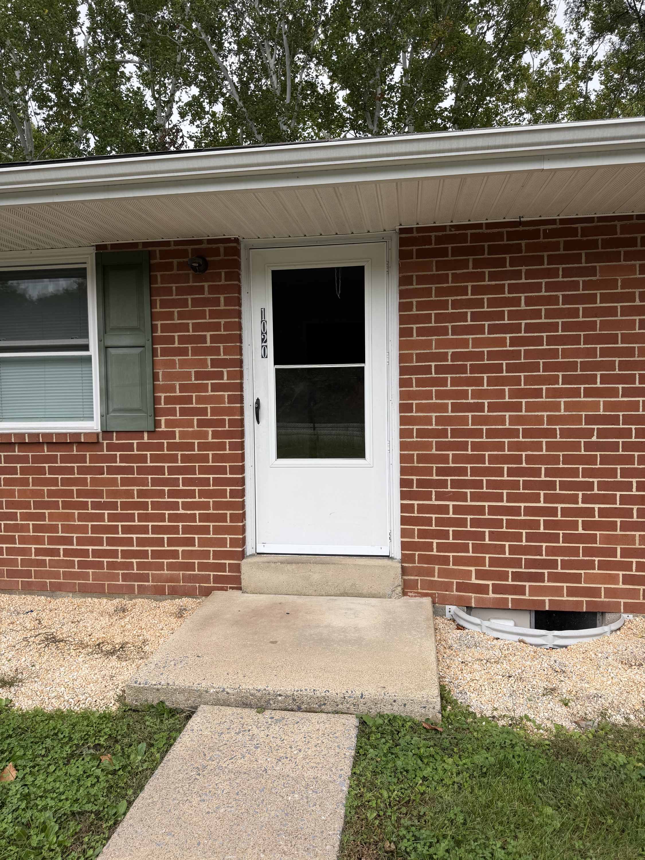 1020 North U.S. 15 - 1020